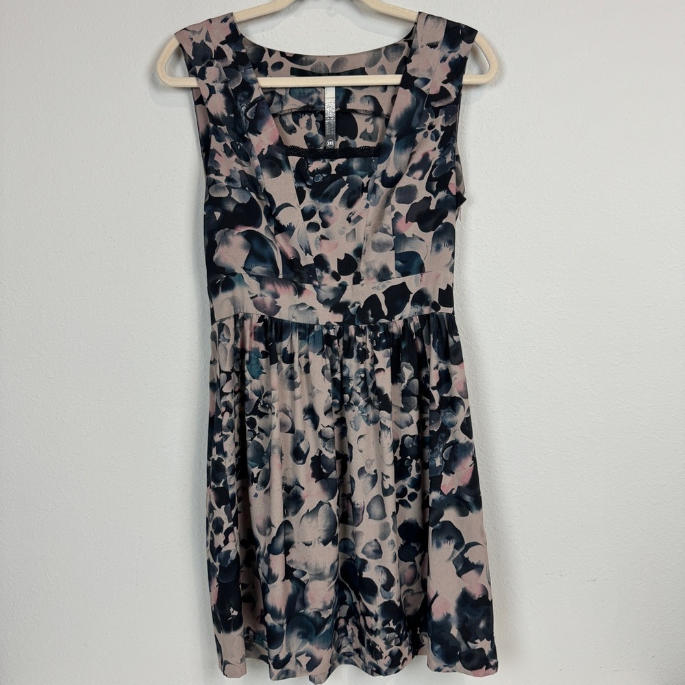 Kenzie Sleeveless Floral Sheath Dress M